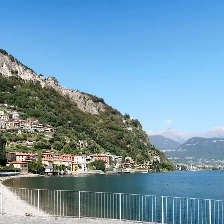 펜션 Locazione Turistica Casa Silvia