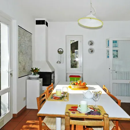 Locazione Turistica Casa Silvia Domaso