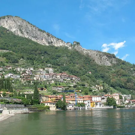 펜션 Locazione Turistica Casa Silvia