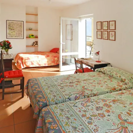 Locazione Turistica Casa Silvia Ferienhaus Domaso